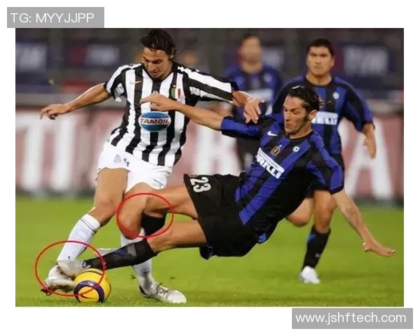 足球球星惊天犯规集锦 解密那些让人瞠目结舌的冲突瞬间