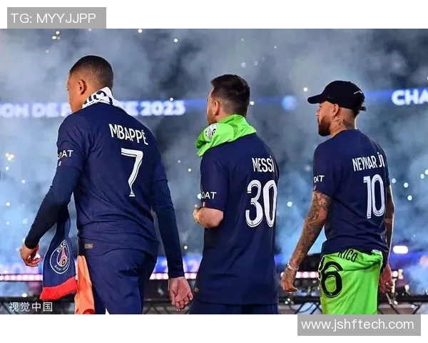 四大足球天王:梅西、C罗、内马尔与姆巴佩的传奇之路与对决 四大足球天王:梅西、C罗、内马尔与姆巴佩的传奇之路与对决